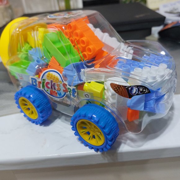 Bricks Play and Learn Bricks Set DIY Assembling BLOCKS In Clear Car Box Cute - Picture 4 of 7